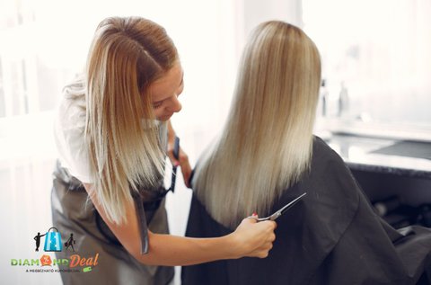 Női hajvágás bármilyen hosszúságú hajra