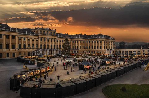 Adventi kirándulás Bécsbe buszos utazással