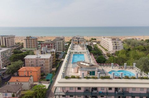 Olasz tengerparti nyaralás Bibionéban 4 főnek