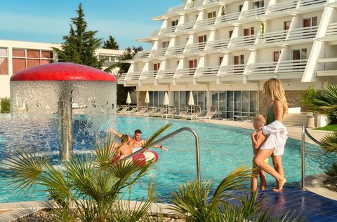 4 csillagos nyár a dalmát tengerparton