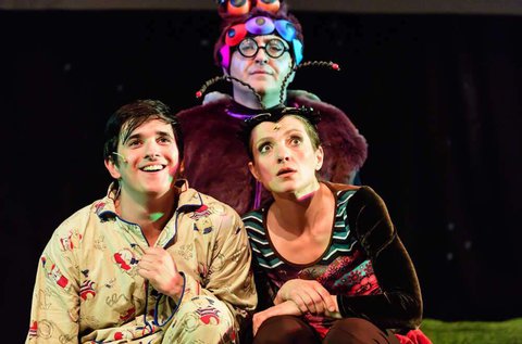 Utazás a szempillám mögött előadás belépők