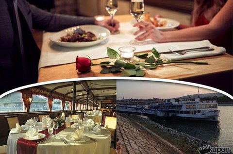 2 órás sétahajózás a Dunán magyaros vacsorával