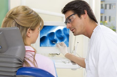 Panorámaröntgen intraorál kamerás vizsgálattal