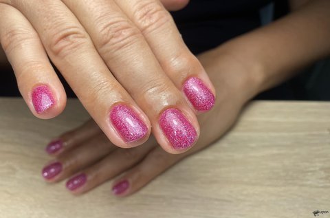 Tartós géllakkozás kézre