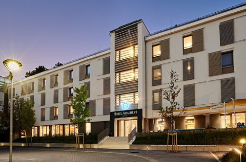 Gondűző hétköznapok Esztergomban