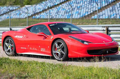 4 körös Ferrari 458 Italia élményvezetés