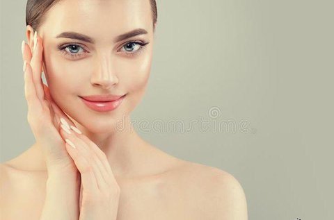 Kozmetikai teljes bőrtisztító nagykezelés