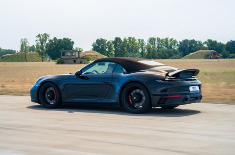 Porsche 911 Carrera GTS élményvezetés