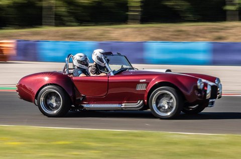 3 körös Shelby AC Cobra élményvezetés
