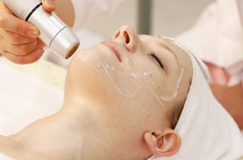 Beautamed HIFU PEN arcfiatalító kezelés